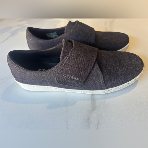 Skechers Womens Air-cooled Memory Foam Slip-on Shoes - Picture 4 of 8